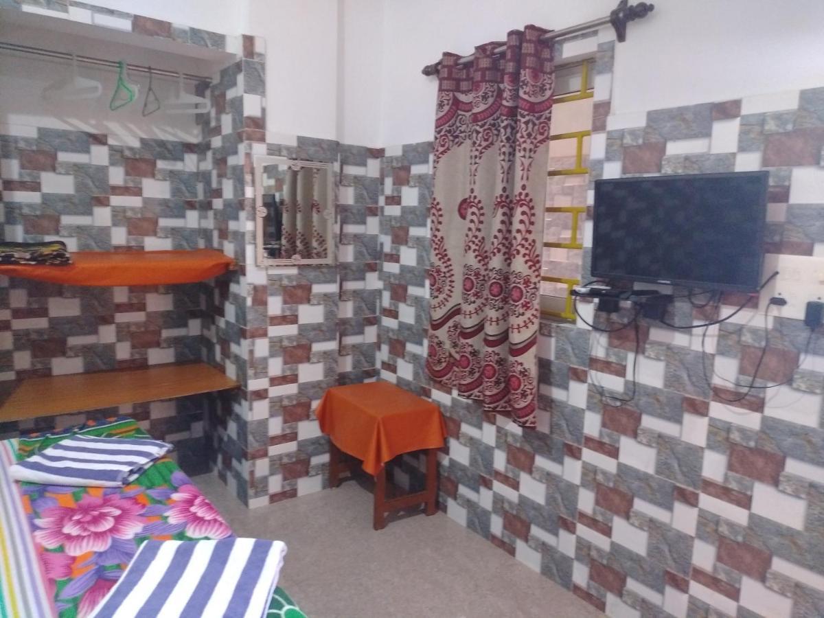 Baga F Leisure Stay Guest House ภายนอก รูปภาพ
